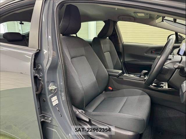 Toyota PRIUS 2023-05 7502275-5