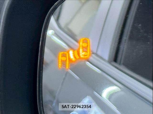 Toyota PRIUS 2023-05 7502275-7