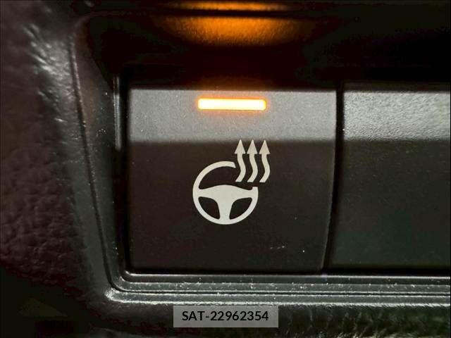 Toyota PRIUS 2023-05 7502275-8