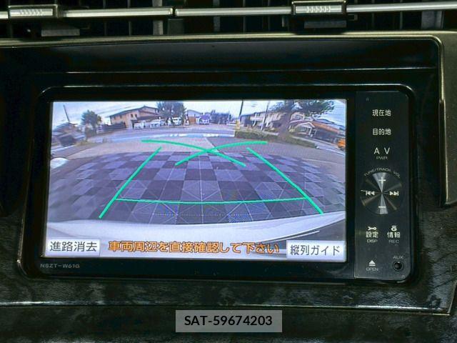 Toyota PRIUS 2012-03 7509717-1
