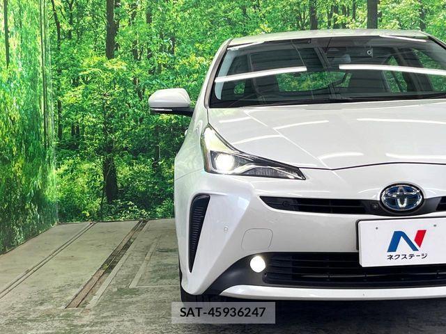 Toyota PRIUS 2022-01 7509703-12