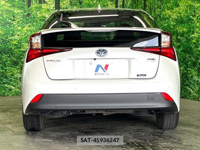 Toyota PRIUS 2022-01 7509703-14