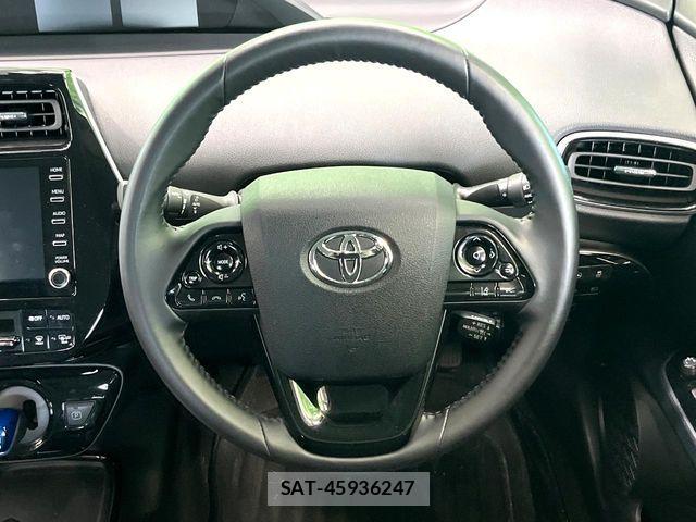 Toyota PRIUS 2022-01 7509703-7