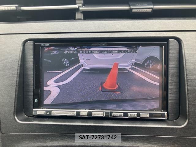 Toyota PRIUS 2011-06 7509731-14