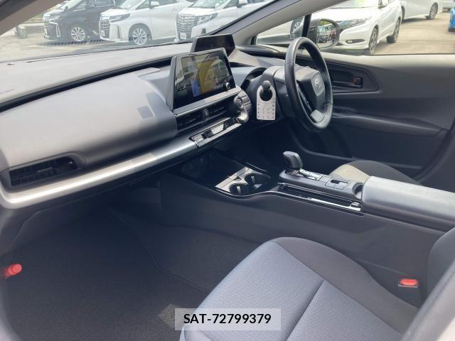 Toyota PRIUS 2023-05 7562652-21