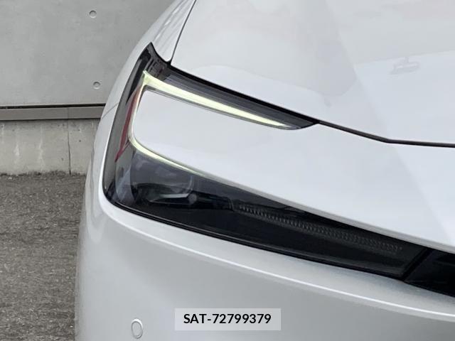 Toyota PRIUS 2023-05 7562652-8