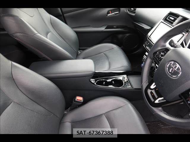 Toyota PRIUS 2019-07 7562656-12