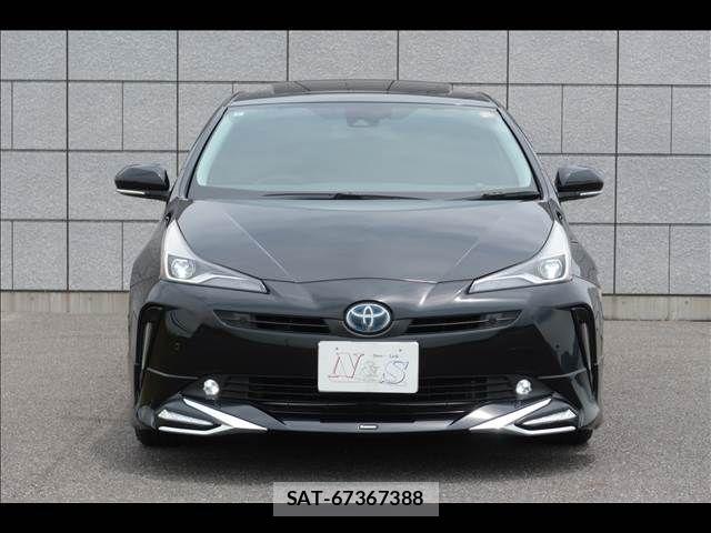 Toyota PRIUS 2019-07 7562656-1