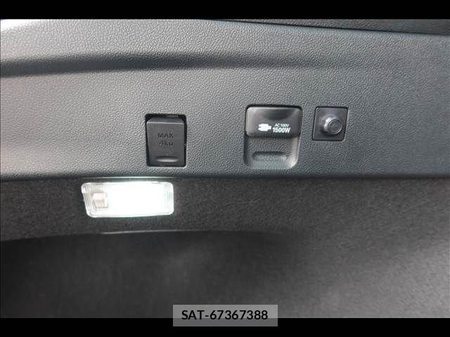 Toyota PRIUS 2019-07 7562656-21