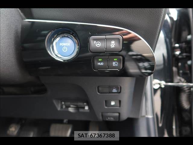 Toyota PRIUS 2019-07 7562656-25