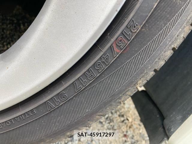 Toyota PRIUS 2014-07 7562672-10