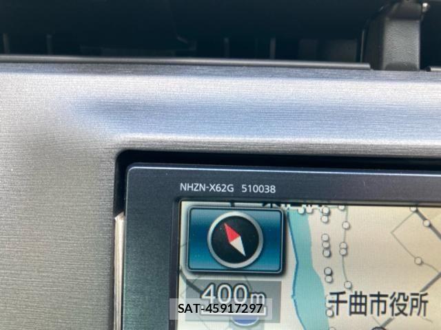 Toyota PRIUS 2014-07 7562672-20