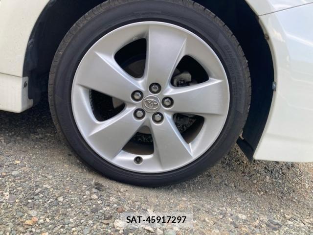 Toyota PRIUS 2014-07 7562672-8