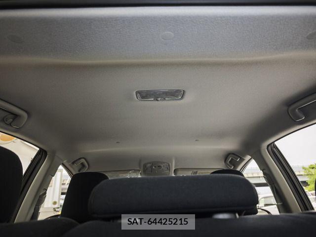 Toyota PRIUS 2012-08 7562666-10