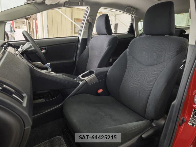 Toyota PRIUS 2012-08 7562666-12