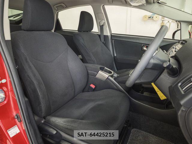 Toyota PRIUS 2012-08 7562666-3