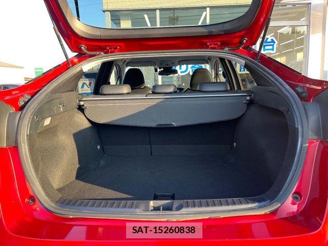 Toyota PRIUS 2017-03 7562664-9