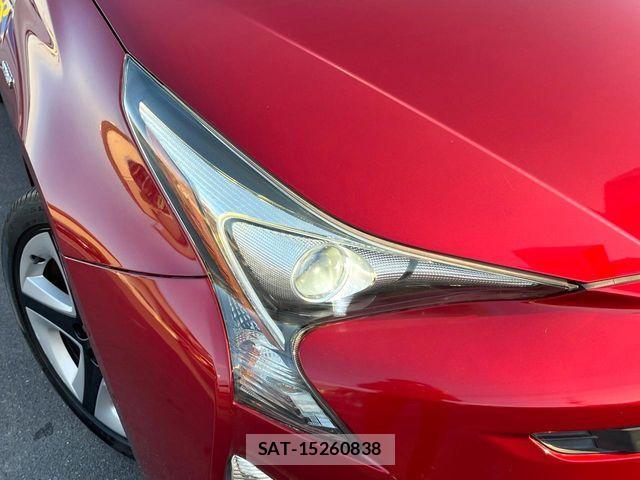 Toyota PRIUS 2017-03 7562664-10
