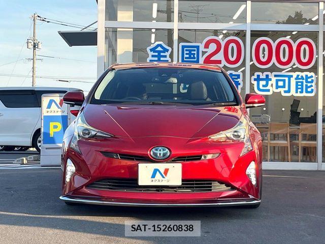 Toyota PRIUS 2017-03 7562664-13