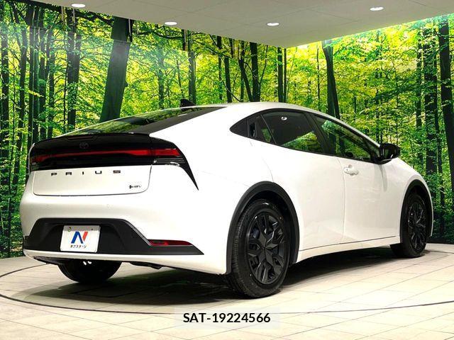 Toyota PRIUS 2026-05 7562653-16