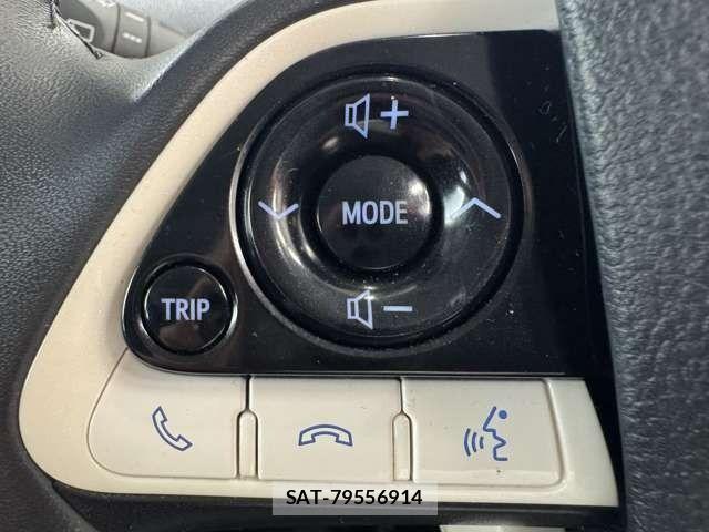 Toyota PRIUS 2017-06 7562659-12