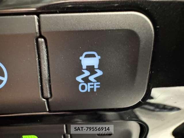 Toyota PRIUS 2017-06 7562659-21