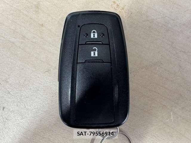 Toyota PRIUS 2017-06 7562659-29