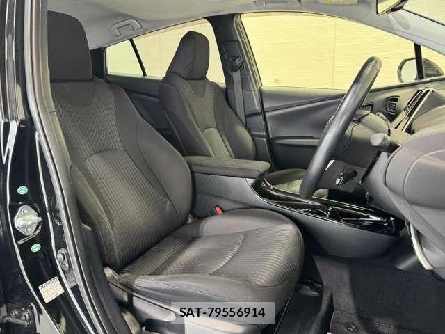 Toyota PRIUS 2017-06 7562659-8