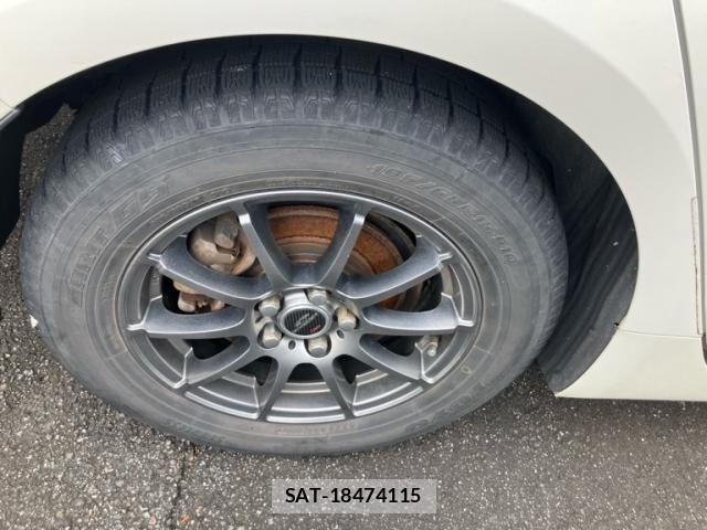 Toyota PRIUS 2016-07 7562665-9