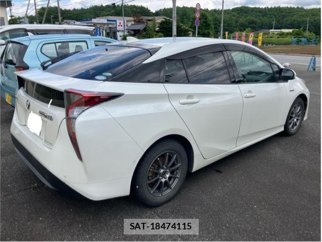 Toyota PRIUS 2016-07 7562665-10