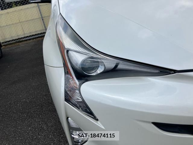 Toyota PRIUS 2016-07 7562665-2