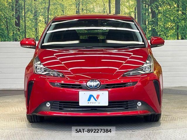 Toyota PRIUS 2019-04 7562662-13