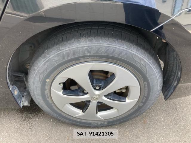 Toyota PRIUS 2013-08 7562670-6