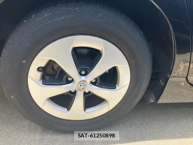 Toyota PRIUS 2012-12 7562671-9