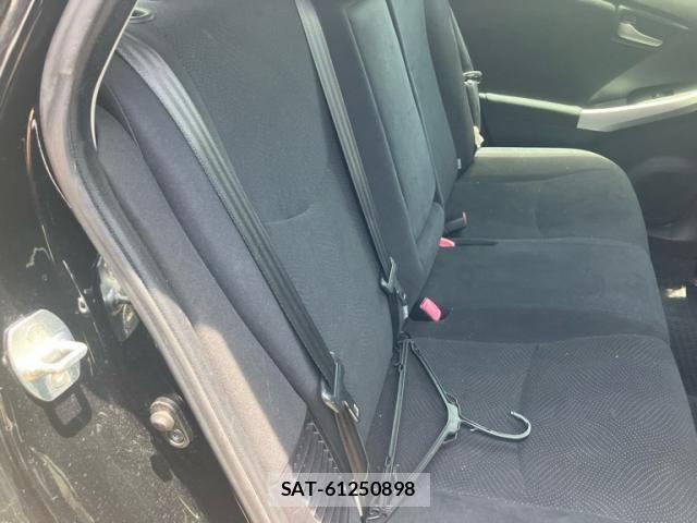 Toyota PRIUS 2012-12 7562671-18