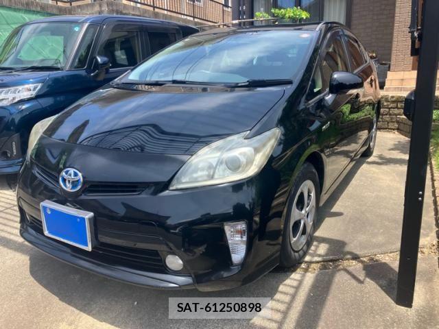 Toyota PRIUS 2012-12 7562671-1