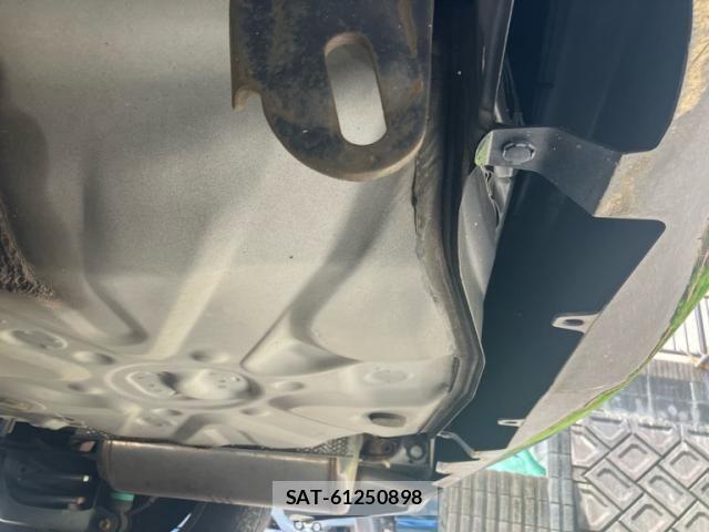 Toyota PRIUS 2012-12 7562671-23