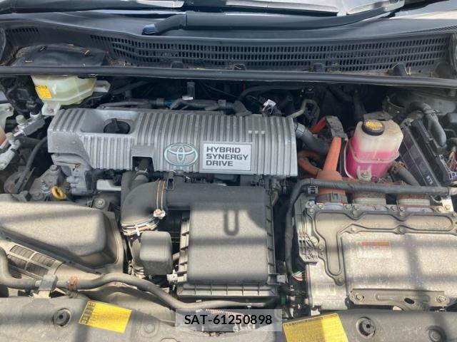 Toyota PRIUS 2012-12 7562671-2