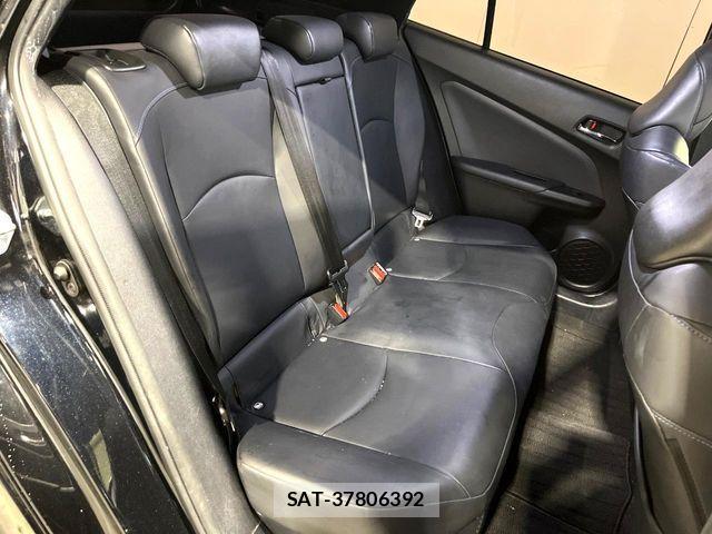 Toyota PRIUS 2019-02 7562657-9