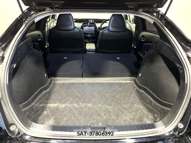 Toyota PRIUS 2019-02 7562657-11