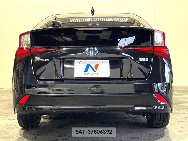 Toyota PRIUS 2019-02 7562657-16