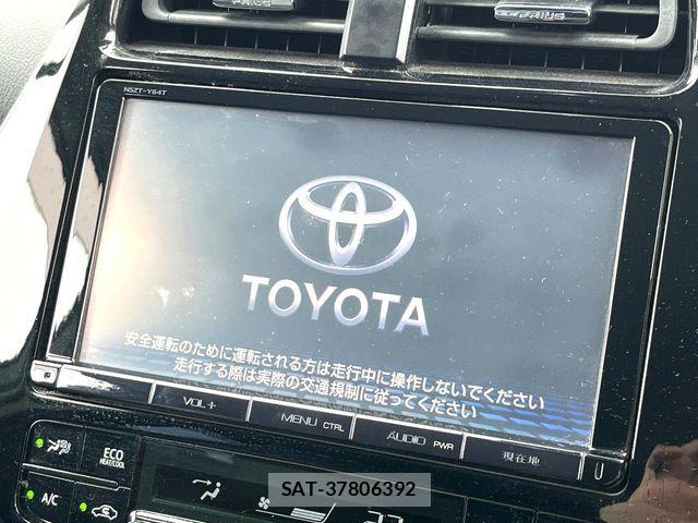 Toyota PRIUS 2019-02 7562657-2