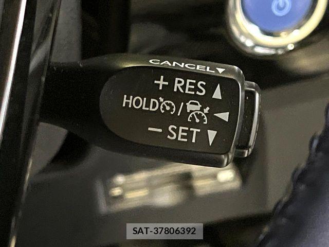 Toyota PRIUS 2019-02 7562657-4