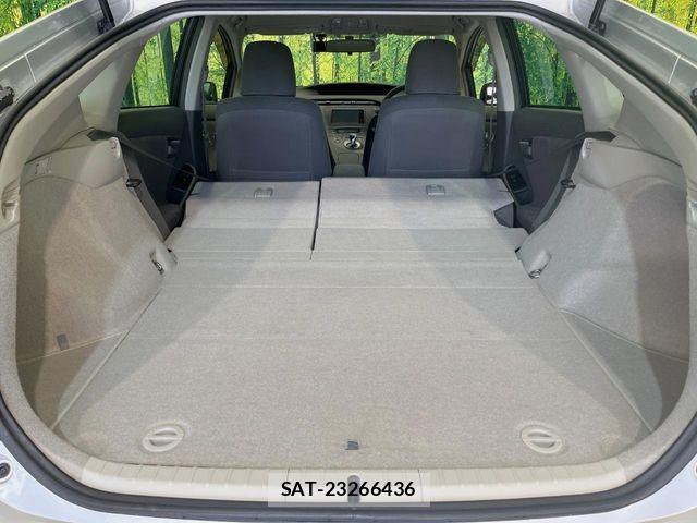 Toyota PRIUS 2010-04 7562668-9
