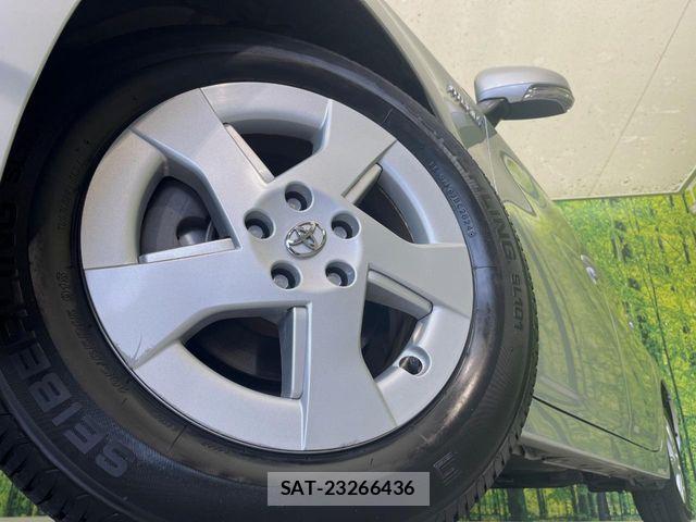 Toyota PRIUS 2010-04 7562668-12