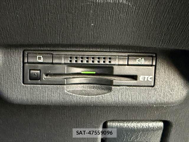 Toyota PRIUS 2015-09 7562669-6