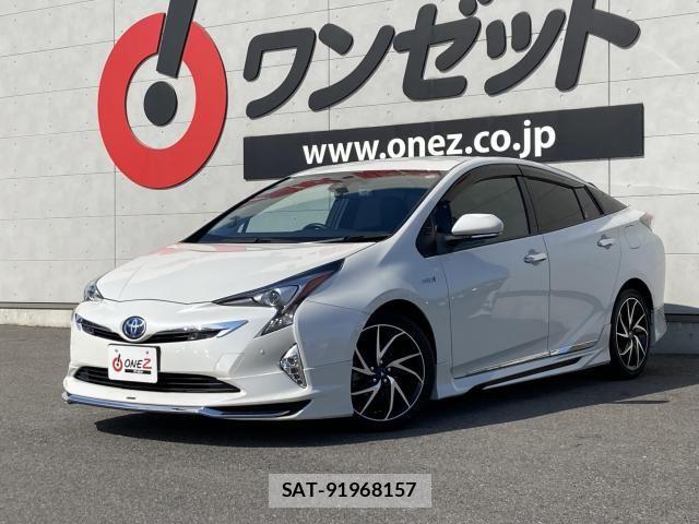 Toyota PRIUS 2017-08 7562655-4