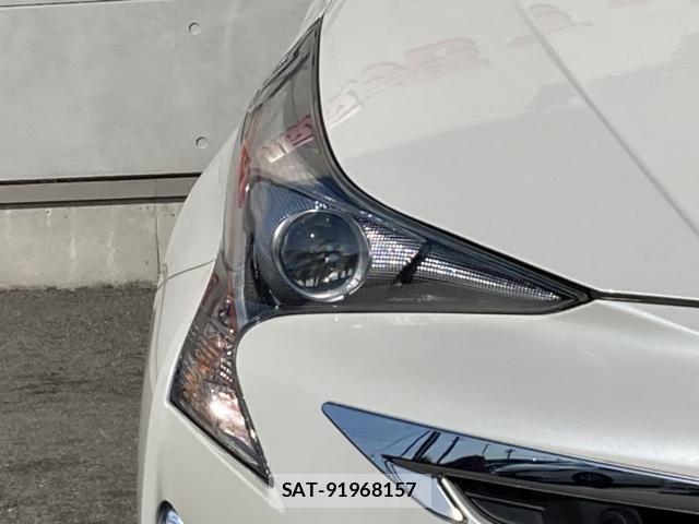Toyota PRIUS 2017-08 7562655-8