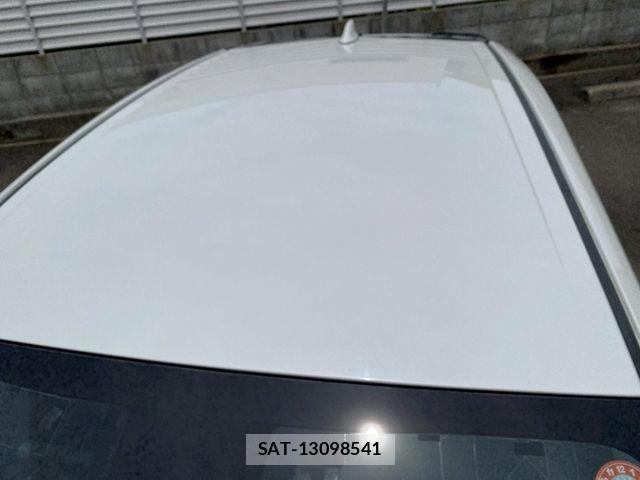 Toyota PRIUS 2016-09 7562663-9