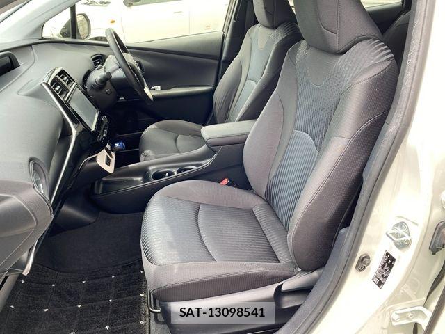 Toyota PRIUS 2016-09 7562663-14